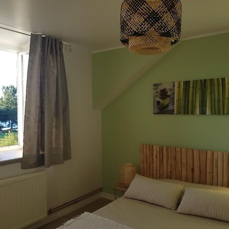 Lucriolla Hotel Oree-d'Anjou Екстериор снимка